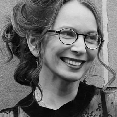 Episode 304: Segment 299, Rissa Miller, Public Historian, Tour Guide, Speaker, Storyteller, Tea Leaf Reader, Smoke Scryer