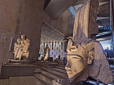 La hora random: Un museo faraónico en El Cairo
