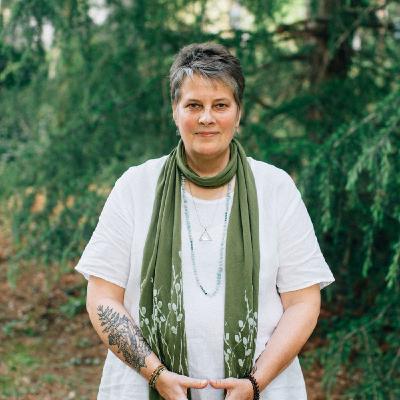 Episode#2 Conversations with Liz Gunn Episode#2 Conversations with Liz Gunn