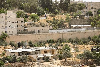 Decisões de Israel sobre assentamentos devem ser anuladas, diz chefe de direitos humanos Decisões de Israel sobre assentamentos devem ser anuladas, diz chefe de direitos humanos