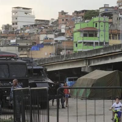 Estudo analisa avanço das milícias no mercado imobiliário do Rio