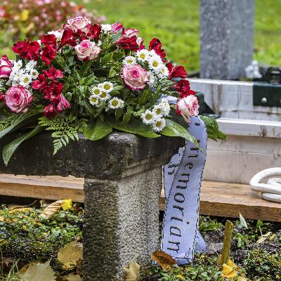 Tabuthema Sterben - Wie Tod und Trauer ihren Schrecken verlieren Tabuthema Sterben - Wie Tod und Trauer ihren Schrecken verlieren