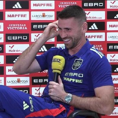 Entrevista | Unai Simón: "Joan García lo está haciendo muy bien, pero por la misma regla de tres tendría que venir Robert Sánchez"