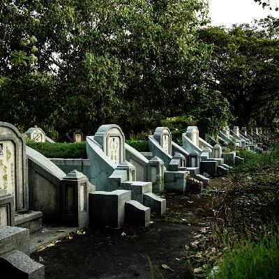 A Thai Cemetery That Mixes With The Living