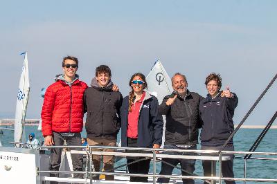 ¿Cómo se monta una regata con 500 barcos en el agua? ¿Cómo se monta una regata con 500 barcos en el agua?