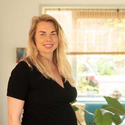 Gloria's ervaringsverhaal over vooruitblikken na haar jeugd als 'KOPP kind'