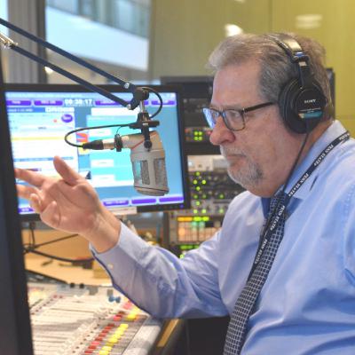 7.4 A Lifetime in Broadcasting 7.4 A Lifetime in Broadcasting