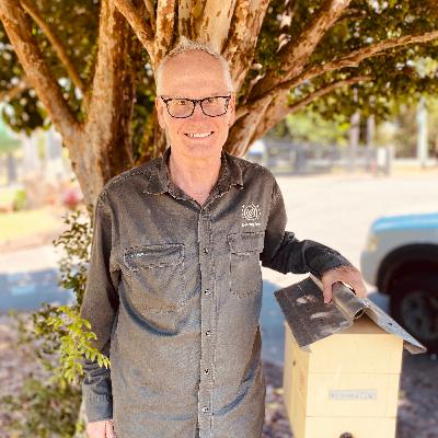 Ep9. We talk Bee’s with Tim Heard our resident Australian native Bee Keeper