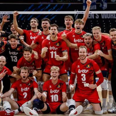 Tweemansblok #35 WK Special #5 Red Dragons Tweemansblok #35 WK Special #5 Red Dragons