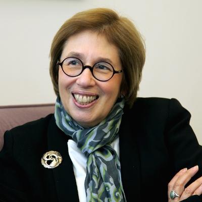 Steady Habits Presents: In the Room with Linda Greenhouse