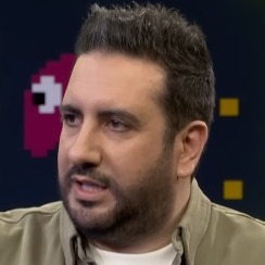 امید حاجیلی در قسمت چهاردهم پامپ ۲ امید حاجیلی در قسمت چهاردهم پامپ ۲