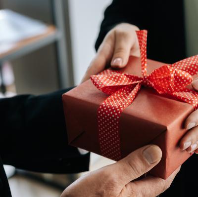 Chuyện có thật: Nam giới được hỗ trợ 500.000 đồng nhân Ngày quốc tế đàn ông