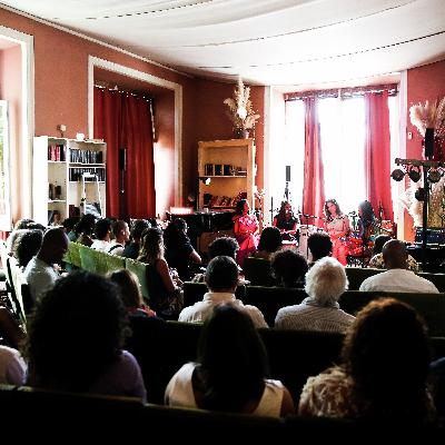 Episódio Especial ao Vivo: “Precisamos voltar a esta cena super futurista que é estarmos juntos uns com os outros”