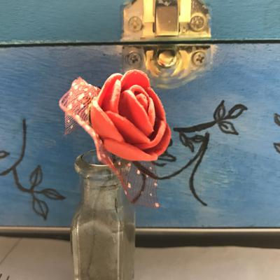 PILOT: Emma Makes a Podcast