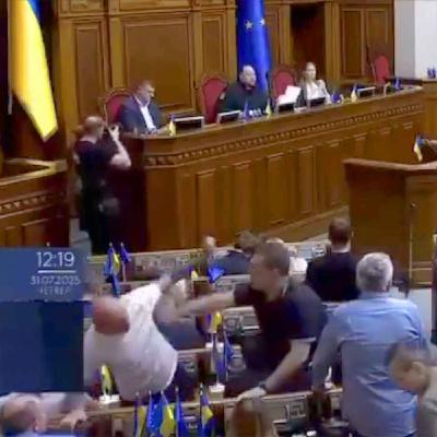Ukrainian MPs brawl after Zelensky reverses anti-corruption law & Russia deploys rocket-powered drones
