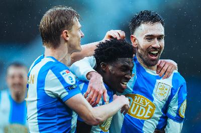 Huddersfield Town find a way forward after miserable spell