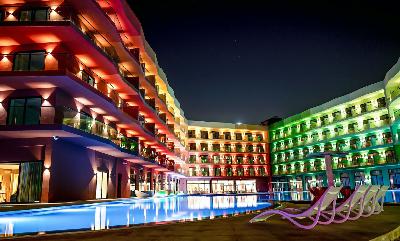 Luxury in The Heart Of Europe on the World Islands of Dubai
