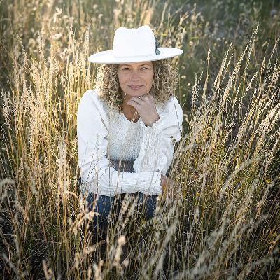 Midlife Midwife Victoria Starr’s Spiritual Outlaw Journey to Reinvention and Healing
