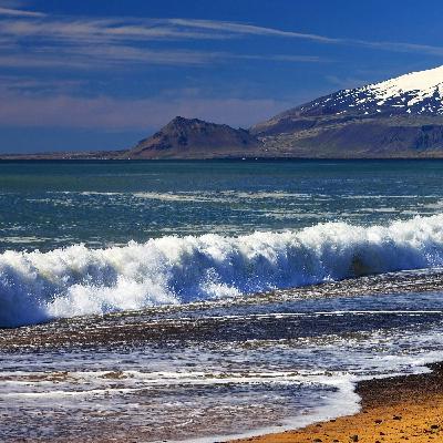 Feuer, Eis und Walgesang – ein Segeltörn um Island Feuer, Eis und Walgesang – ein Segeltörn um Island