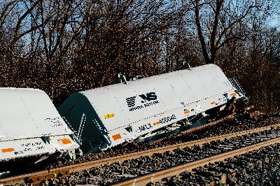 Railroad workers explain why Norfolk Southern, Union Pacific mega-merger will be a 'disaster'