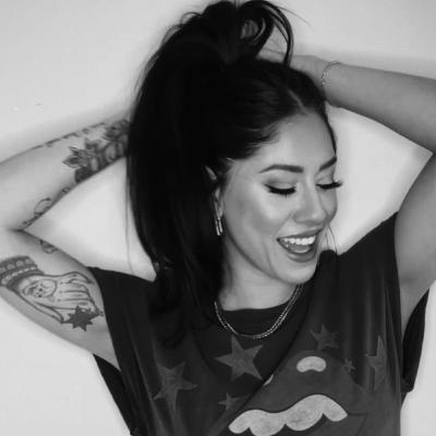 Valerie Lopez, cantante ecuatoriana y canadiense