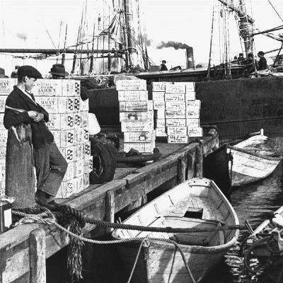 L'entre-deux guerres aux îles. De la Prohibition à Gilbert de Bournat.