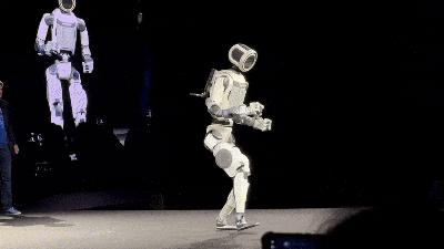 Hyundai paints a robotic future at CES 2026 — yet a reassuring one