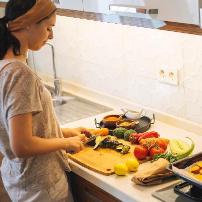 Čím jsi ho krmila, že ti umřel? Proč se ženy starají o zdraví celé rodiny