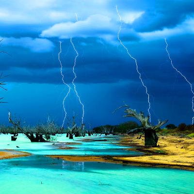 Una Tormenta en una Isla Tropical | 8 Horas de Tunder y Olas