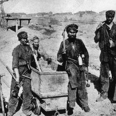 S8 Ep122: The Unacceptable Price of Peace: Ukraine's Sticking Points — John Hardie — John Hardie details the Russian-drafted 28-point peace plan, which demanded Ukraine's withdrawal from Donbass, prohibition of NATO accession, and limitations on military force size