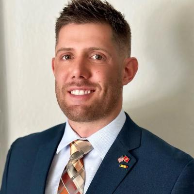 U.S. Marine Corps Veteran & Director of Operations for Home of Record Project - Joe Warhol!