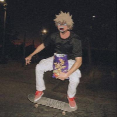 Bakugou x Reader Fanfiction Reading