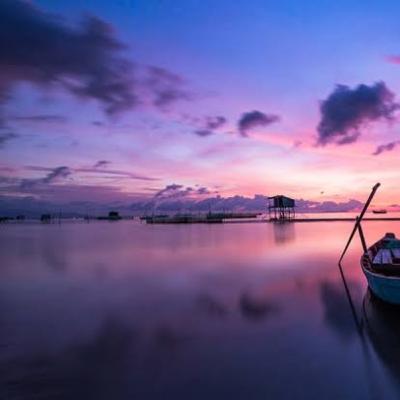Thoughs of the himalayan moon: What is love?
