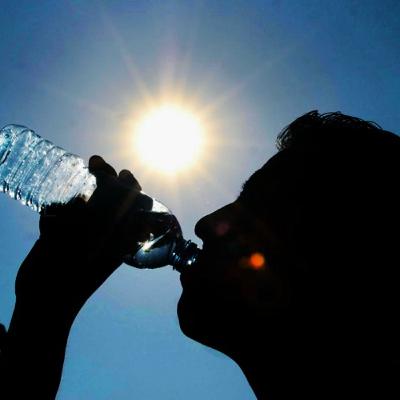 Seu corpo sente o clima: Os perigos da baixa umidade e a importância da água Seu corpo sente o clima: Os perigos da baixa umidade e a importância da água