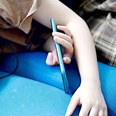 Sóng điện thoại có thật sự ảnh hưởng đến não người? Sóng điện thoại có thật sự ảnh hưởng đến não người?