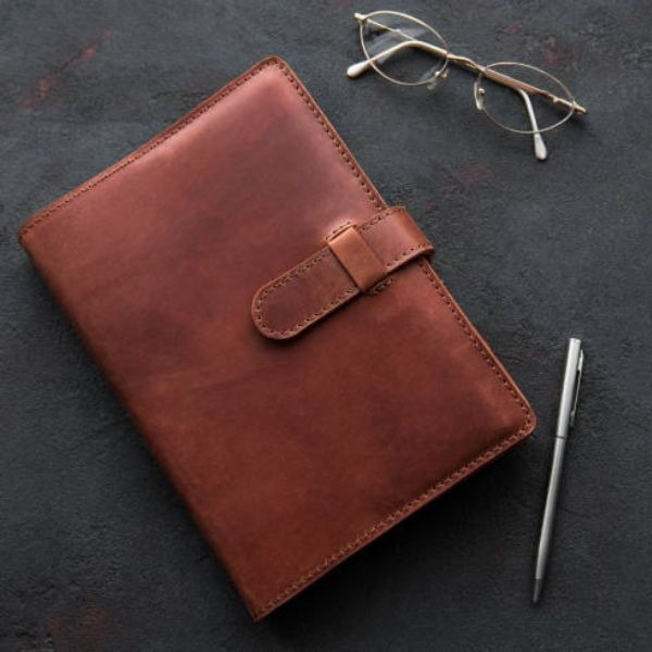 How to Make Leather Book Covers in 10 Simple Steps