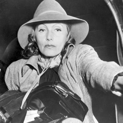 Greta Garbo - Die spazierende Leinwandgöttin