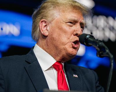4: 09/09/21 - ‘No Holds Barred!’ Donald Trump To Give Ringside Commentary On Holyfield Vs Belfort Fight 4: 09/09/21 - ‘No Holds Barred!’ Donald Trump To Give Ringside Commentary On Holyfield Vs Belfort Fight