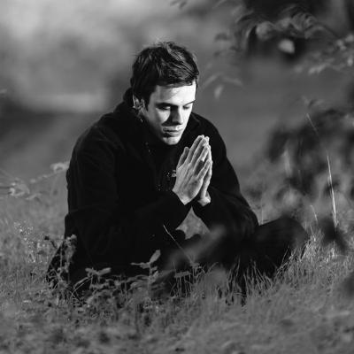 Pa-Siyam: a 9-Day Novena to Light the Way for the Dead Pa-Siyam: a 9-Day Novena to Light the Way for the Dead