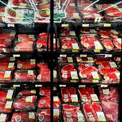 How beef climbed to the top of the food pyramid How beef climbed to the top of the food pyramid