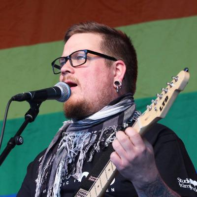 Petter Källström - soloartist full med erfarenheter och nyvunna insikter Petter Källström - soloartist full med erfarenheter och nyvunna insikter