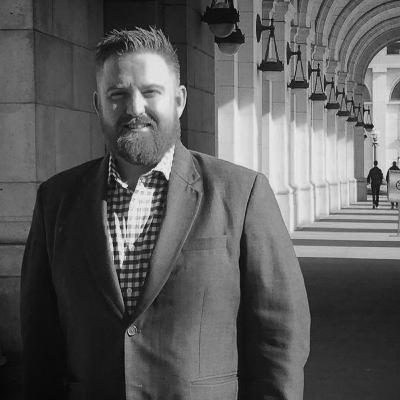 Team Work At The Edge of World, Eating Pig Fat & Avoiding Polar Bears Team Work At The Edge of World, Eating Pig Fat & Avoiding Polar Bears