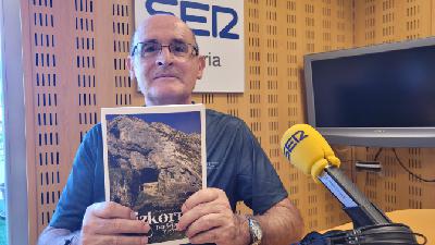 Leyendas del Aitzgorri, un libro de Carlos Ortiz de Zárate
