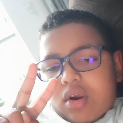 Tou aqui na minha casa L