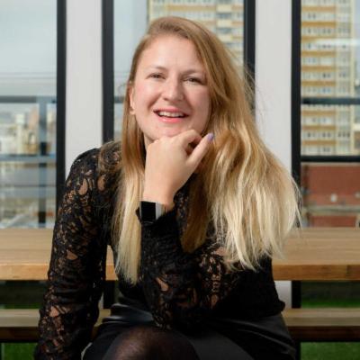 Acast, Ads & Podcast Creativity, with Lizzy Pollott