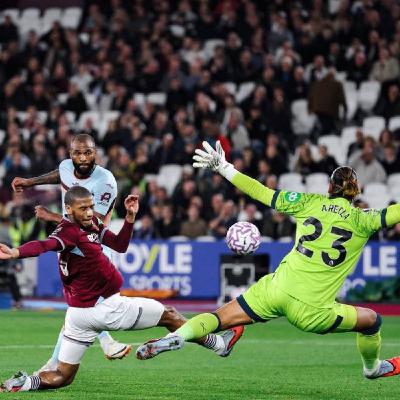 🎙️ Post-Match Podcast: West Ham 0–2 Brentford | Jensen Screamer Seals It for the Bees 🎙️ Post-Match Podcast: West Ham 0–2 Brentford | Jensen Screamer Seals It for the Bees