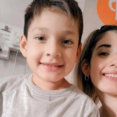 THIAGO TIENE SEIS Y ESTA EN EL GARRAHAN A LA ESPERA DE UN TRANSPLANTE DE MEDULA