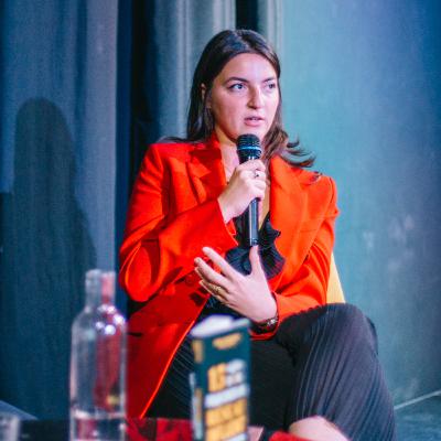 Vendre d'abord, créer après : le mindset des entrepreneurs qui réussissent