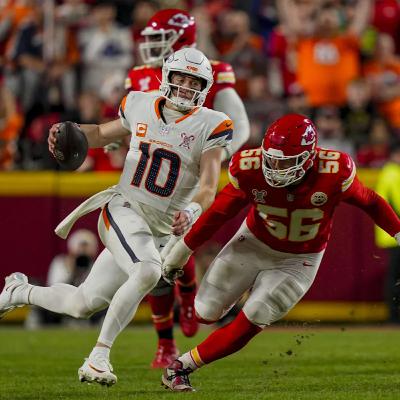 LIONS com adeus melancólico, BRONCOS protocolares contra os CHIEFS