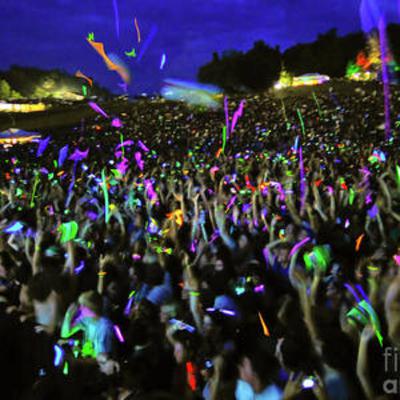 EP 109: Glowfest - PART 1/2 EP 109: Glowfest - PART 1/2